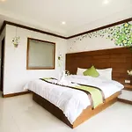Thira Residence Patong